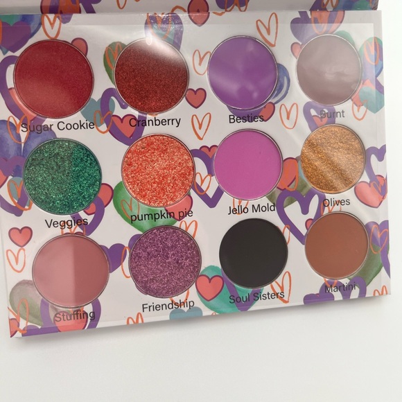 Saints Angels Sinners Friendsgiving eyeshadow palette - Picture 4 of 14